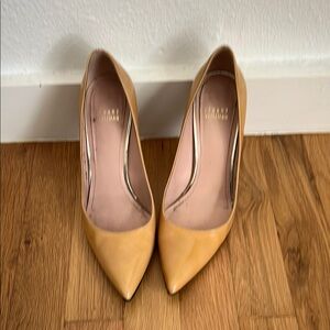 Stuart Weitzman Tan Stiletto Heels Pointed-Toe Pumps